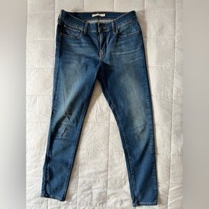 Levi’s NWOT 710 Super Skinny cropped jeans. waist 30.